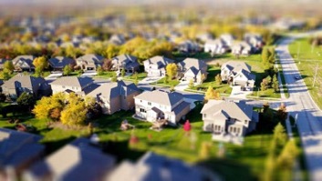 Great neighborhoods are one of the reasons to move to California with your family.