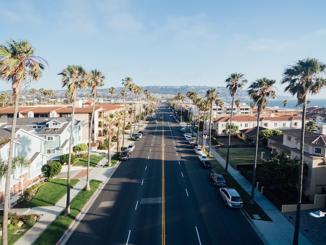 Boulevard in LA on a sunny day